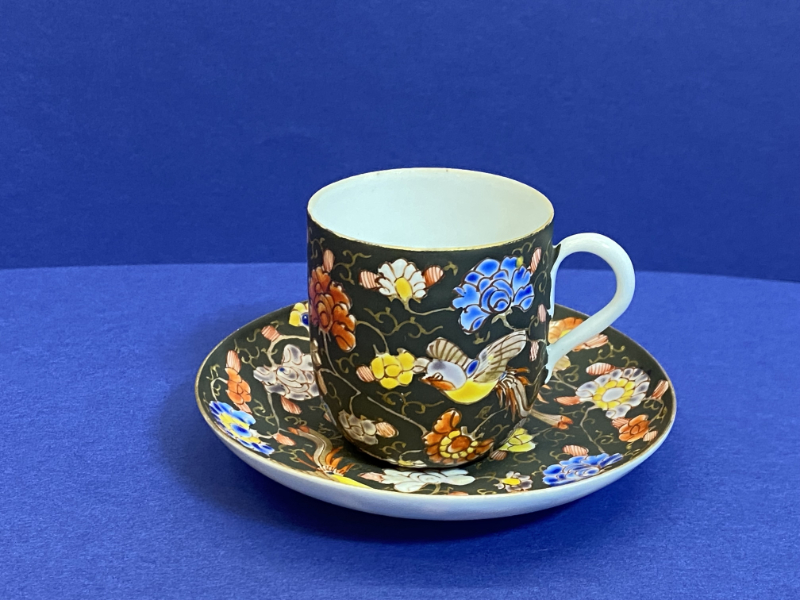 香蘭社 色絵黒地花鳥唐草文C&S